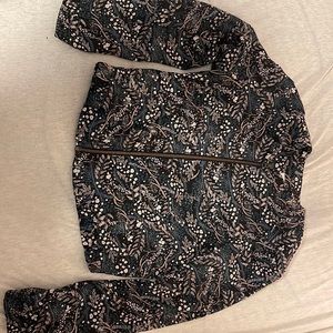 Loft jacket size small